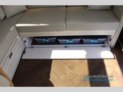 2025 Airstream International - Photo 15