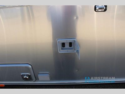 2025 Airstream International - Photo 7