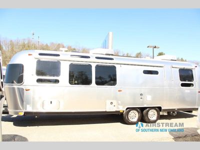 2025 Airstream International - Photo 3