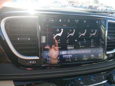 2023 Chrysler Pacifica — photo 20 view