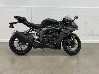 2026 Kawasaki Ninja ZX-6R - Photo 1