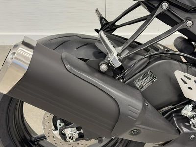2026 Kawasaki Ninja ZX-6R - Photo 14