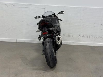 2026 Kawasaki Ninja ZX-6R - Photo 10