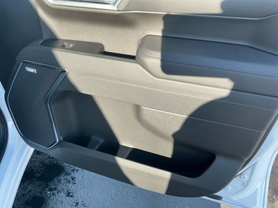 2026 Chevrolet Silverado 1500 — photo 21 view