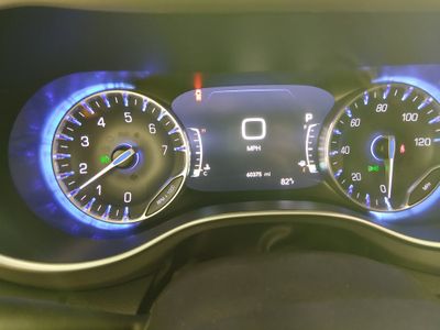 2023 Chrysler Pacifica — photo 14 view