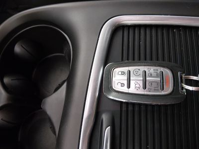 2023 Chrysler Pacifica — photo 15 view