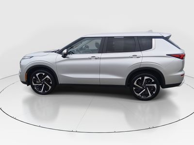 2024 Mitsubishi Outlander - Photo 4