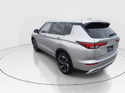2024 Mitsubishi Outlander - Photo 5