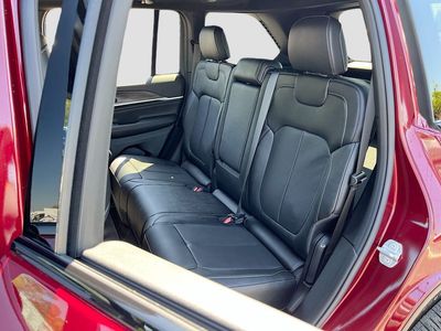 2026 Jeep Grand Cherokee - Photo 25