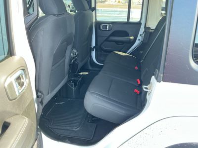 2021 Jeep Wrangler Unlimited — photo 12 view