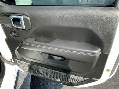 2021 Jeep Wrangler Unlimited — photo 17 view