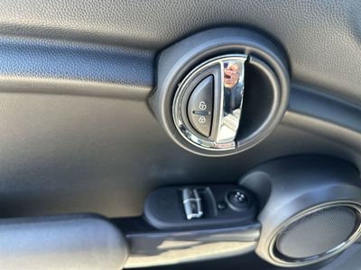 2017 MINI Hardtop 2 Door - Photo 15