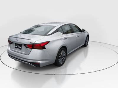 2024 Nissan Altima — photo 7 view