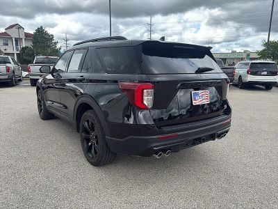 2023 Ford Explorer — rear three-quarter view