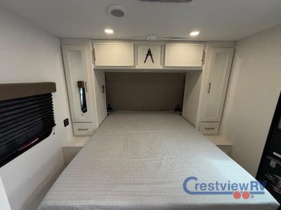 2026 Grand Design Transcend - Photo 33