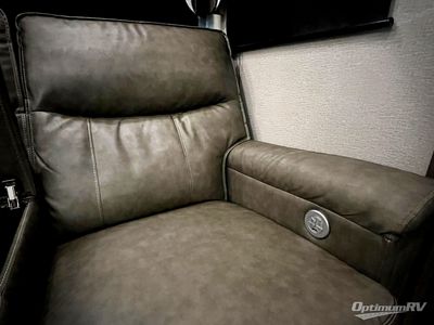 2022 Grand Design Solitude - Photo 9