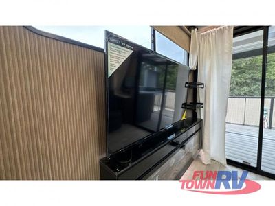 2025 Forest River RV Salem - Photo 29