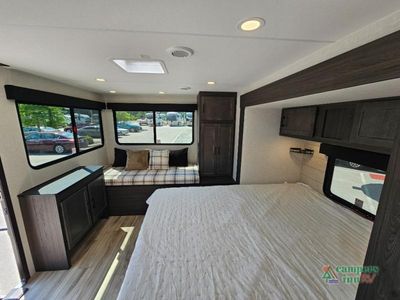 2027 Venture RV Campbound Platinum - Photo 44