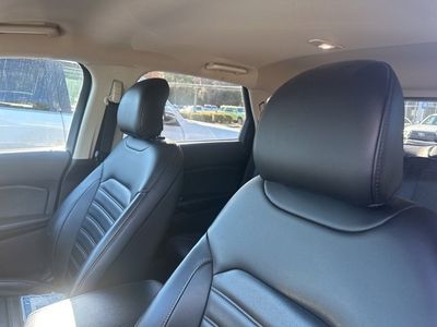 2019 Ford Edge - Photo 2