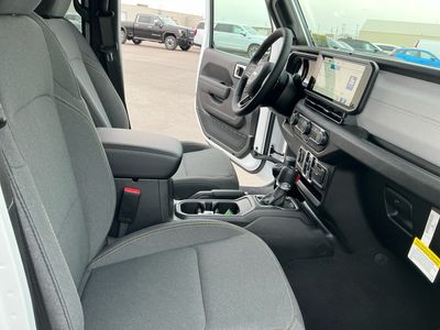 2026 Jeep Gladiator — photo 20 view