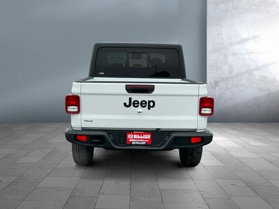 2026 Jeep Gladiator — detail view