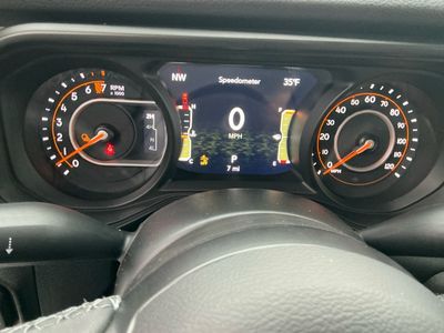 2026 Jeep Gladiator — photo 11 view