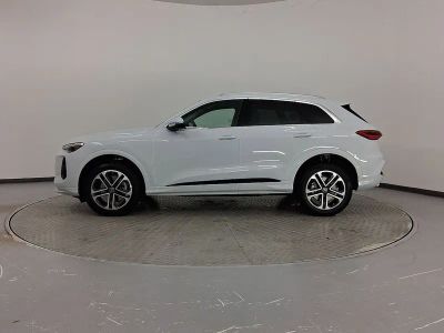 2026 2025 Q5 SUV - Photo 2