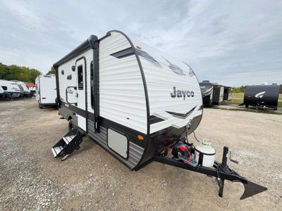 2024 Jayco Jay Flight SLX - Photo 2