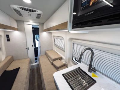 2027 Thor Motor Coach PALLADIUM — photo 7 view