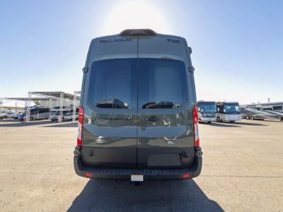 2027 Thor Motor Coach PALLADIUM — photo 20 view