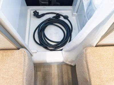 2027 Thor Motor Coach PALLADIUM — photo 13 view