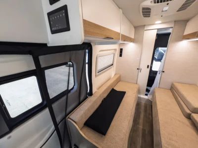 2027 Thor Motor Coach PALLADIUM — photo 11 view