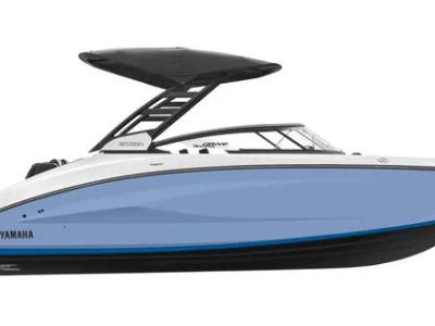 2026 Yamaha Boats 252SD — front three-quarter view