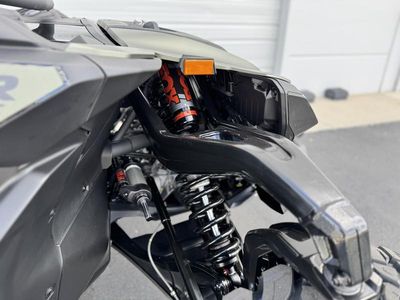2026 Can-Am Maverick R MAX X rc - Photo 17