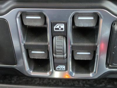 2021 Jeep Wrangler - Photo 22