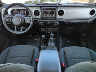 2021 Jeep Wrangler - Photo 15