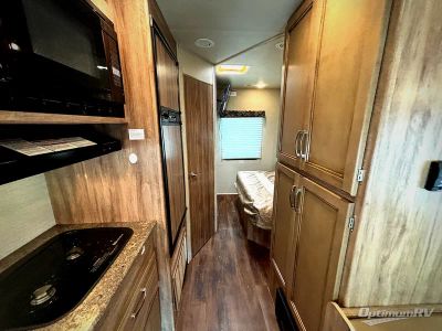 2019 Jayco Redhawk SE — photo 12 view