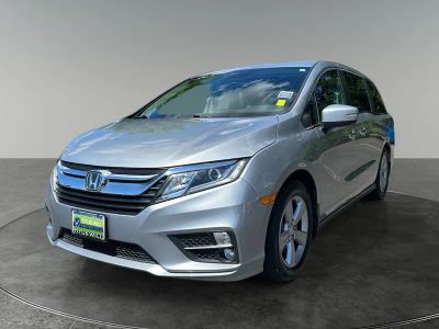 2018 Honda Odyssey — rear three-quarter view