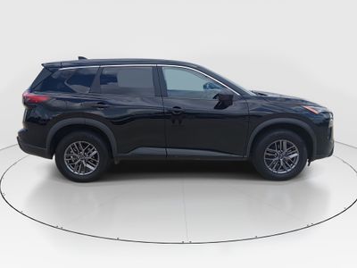 2024 Nissan Rogue — photo 8 view