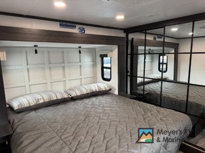 2026 Keystone RV Alpine — photo 17 view