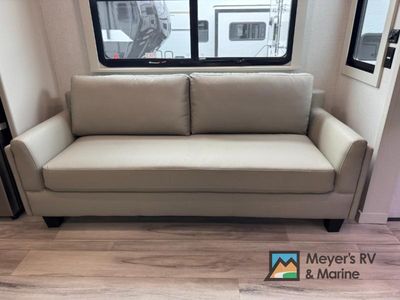 2026 Keystone RV Alpine — photo 16 view