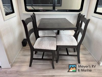 2026 Keystone RV Alpine — photo 14 view