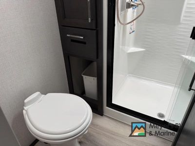 2026 Keystone RV Alpine — photo 19 view