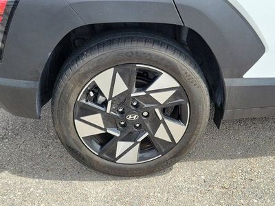 2024 Hyundai Kona — photo 9 view