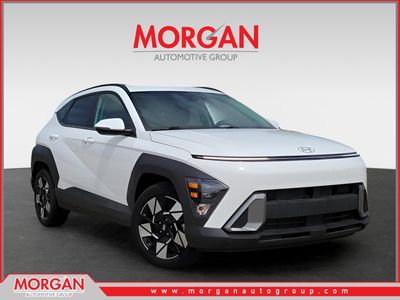 2024 Hyundai Kona SEL in Atlas White — front three-quarter view