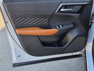 2022 Mitsubishi Outlander - Photo 40