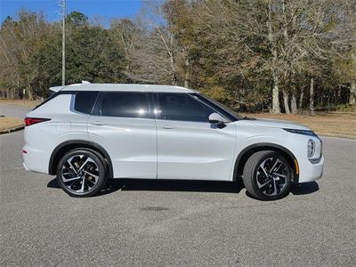 2022 Mitsubishi Outlander - Photo 45