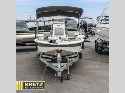 2022 Avid Boats Avid — side profile view