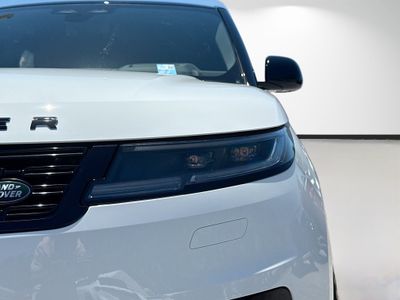 2026 Land Rover Range Rover Sport — photo 9 view
