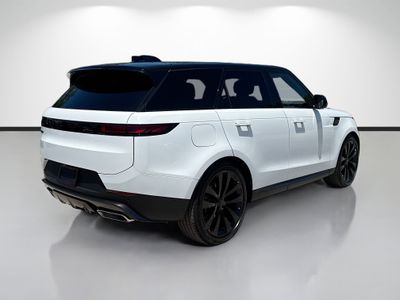 2026 Land Rover Range Rover Sport — detail view